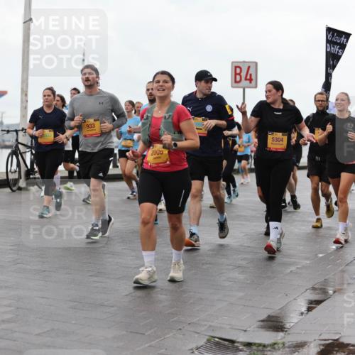 13.09.2026 - Kiel Lauf Andreas Tolksdorf http://msf.ph/oto/10404343 13.09.2026 11:05:04 Kiellinie 9751, 933, 16, 2006, 4, 5304, 620, 508 meine-sportfotos.de