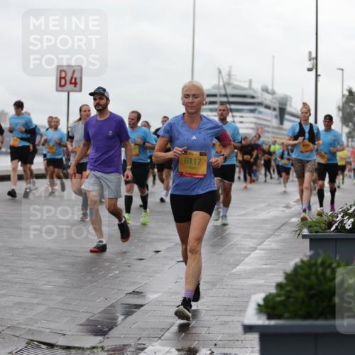 13.09.2026 - Kiel Lauf Andreas Tolksdorf http://msf.ph/oto/10404378 13.09.2026 11:05:12 Kiellinie 790, 4, 138, 6117, 00 meine-sportfotos.de