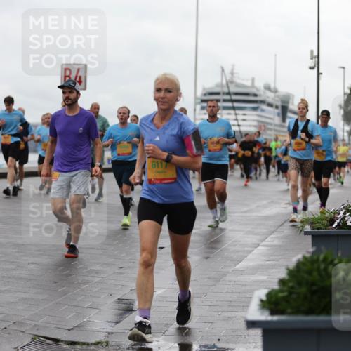 13.09.2026 - Kiel Lauf Andreas Tolksdorf http://msf.ph/oto/10404387 13.09.2026 11:05:12 Kiellinie 7, 4, 9066, 6117 meine-sportfotos.de