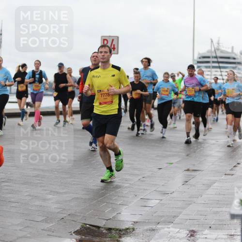 13.09.2026 - Kiel Lauf Andreas Tolksdorf http://msf.ph/oto/10404517 13.09.2026 11:05:24 Kiellinie 339, 1820, 39, 7778, 11631 meine-sportfotos.de