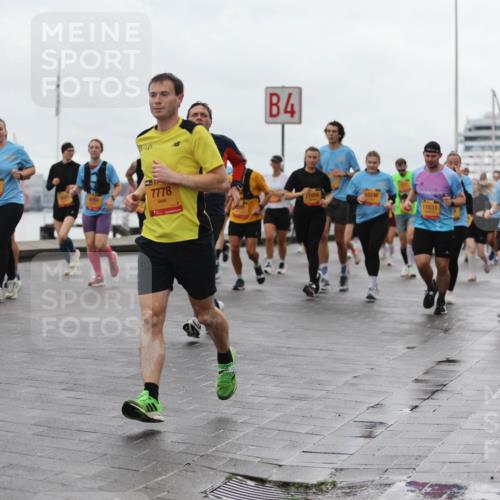 13.09.2026 - Kiel Lauf Andreas Tolksdorf http://msf.ph/oto/10404529 13.09.2026 11:05:24 Kiellinie 320, 8936, 7778, 4, 11956, 11631, 216 meine-sportfotos.de