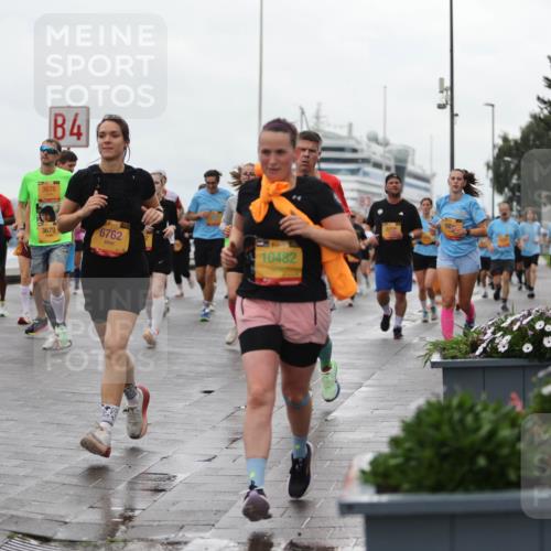 13.09.2026 - Kiel Lauf Andreas Tolksdorf http://msf.ph/oto/10404594 13.09.2026 11:05:27 Kiellinie 3678, 4, 3679, 6762, 10482 meine-sportfotos.de