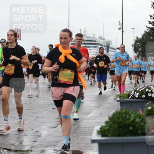 13.09.2026 - Kiel Lauf Andreas Tolksdorf http://msf.ph/oto/10404601 13.09.2026 11:05:28 Kiellinie 599, 6762, 10482, 9817 meine-sportfotos.de
