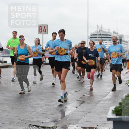 13.09.2026 - Kiel Lauf Andreas Tolksdorf http://msf.ph/oto/10404640 13.09.2026 11:05:33 Kiellinie 4, 39, 1255, 133, 5055, 10832, 11894 meine-sportfotos.de