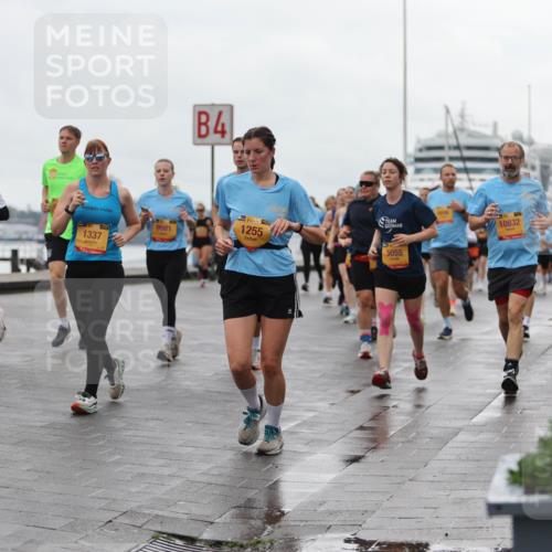 13.09.2026 - Kiel Lauf Andreas Tolksdorf http://msf.ph/oto/10404646 13.09.2026 11:05:33 Kiellinie 9981, 1337, 4, 1255, 10832, 11894, 5055 meine-sportfotos.de