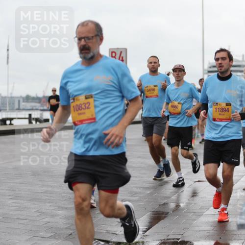 13.09.2026 - Kiel Lauf Andreas Tolksdorf http://msf.ph/oto/10404696 13.09.2026 11:05:36 Kiellinie 10832, 5696, 5055, 4660, 38, 11894 meine-sportfotos.de