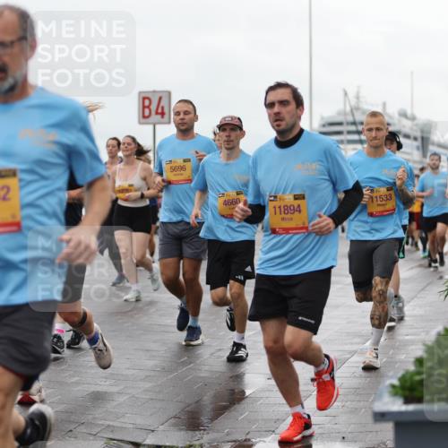 13.09.2026 - Kiel Lauf Andreas Tolksdorf http://msf.ph/oto/10404704 13.09.2026 11:05:36 Kiellinie 4, 10832, 5696, 38, 4660, 11894, 11533 meine-sportfotos.de
