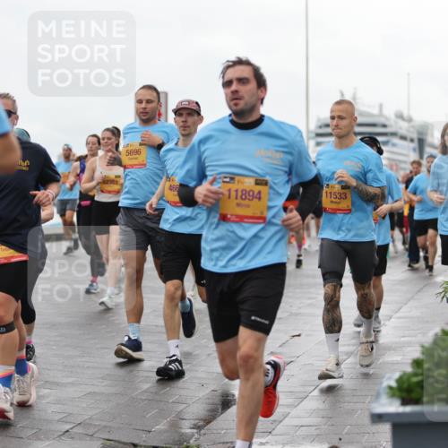 13.09.2026 - Kiel Lauf Andreas Tolksdorf http://msf.ph/oto/10404709 13.09.2026 11:05:36 Kiellinie 39, 5696, 466, 11894, 39, 11533 meine-sportfotos.de