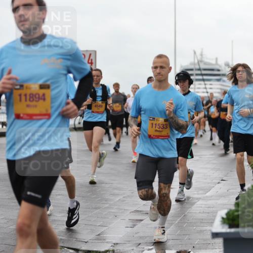 13.09.2026 - Kiel Lauf Andreas Tolksdorf http://msf.ph/oto/10404723 13.09.2026 11:05:37 Kiellinie 11894, 4549, 1, 39, 11533 meine-sportfotos.de