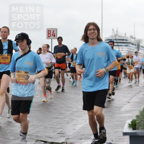 13.09.2026 - Kiel Lauf Andreas Tolksdorf http://msf.ph/oto/10404750 13.09.2026 11:05:38 Kiellinie 138, 4549, 38, 1049, 4 meine-sportfotos.de