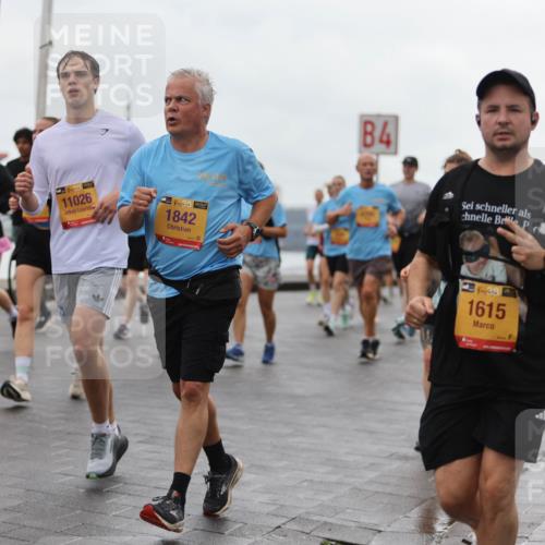 13.09.2026 - Kiel Lauf Andreas Tolksdorf http://msf.ph/oto/10404761 13.09.2026 11:05:46 Kiellinie 38, 11026, 48, 1842, 4, 44, 394, 1615 meine-sportfotos.de