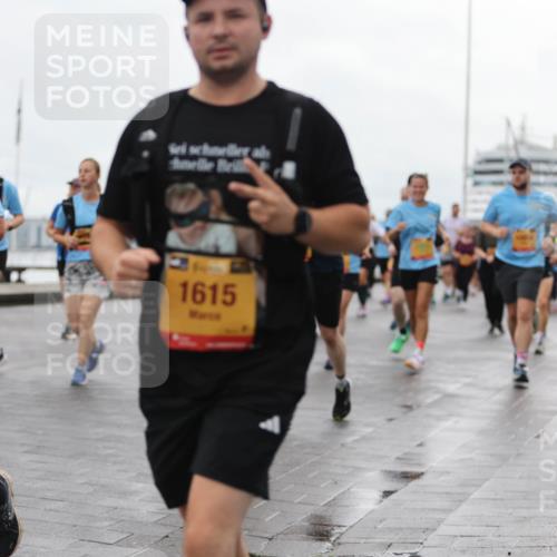 13.09.2026 - Kiel Lauf Andreas Tolksdorf http://msf.ph/oto/10404773 13.09.2026 11:05:47 Kiellinie 1615 meine-sportfotos.de