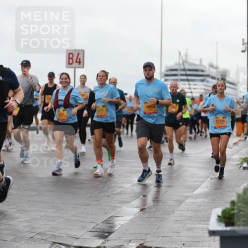 13.09.2026 - Kiel Lauf Andreas Tolksdorf http://msf.ph/oto/10404785 13.09.2026 11:05:48 Kiellinie 11677, 4, 10054, 11831, 12346 meine-sportfotos.de