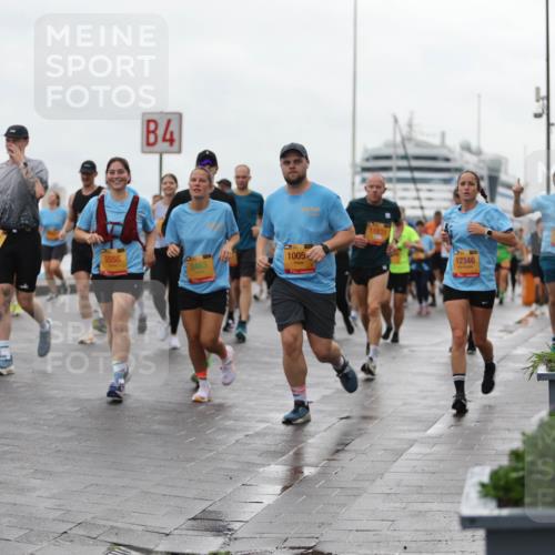 13.09.2026 - Kiel Lauf Andreas Tolksdorf http://msf.ph/oto/10404791 13.09.2026 11:05:48 Kiellinie 1677, 4, 5556, 2463, 10052, 11831, 12346, 6803 meine-sportfotos.de