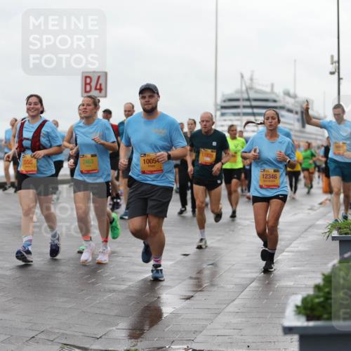 13.09.2026 - Kiel Lauf Andreas Tolksdorf http://msf.ph/oto/10404801 13.09.2026 11:05:48 Kiellinie 5556, 4, 2463, 39, 10054, 11831, 12346 meine-sportfotos.de