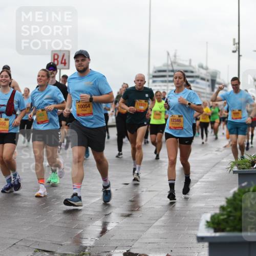 13.09.2026 - Kiel Lauf Andreas Tolksdorf http://msf.ph/oto/10404806 13.09.2026 11:05:49 Kiellinie 5556, 2463, 4, 10054, 11831, 12346 meine-sportfotos.de