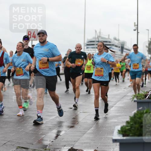 13.09.2026 - Kiel Lauf Andreas Tolksdorf http://msf.ph/oto/10404807 13.09.2026 11:05:49 Kiellinie 4, 10054, 11831, 39, 12346, 5556, 2463 meine-sportfotos.de