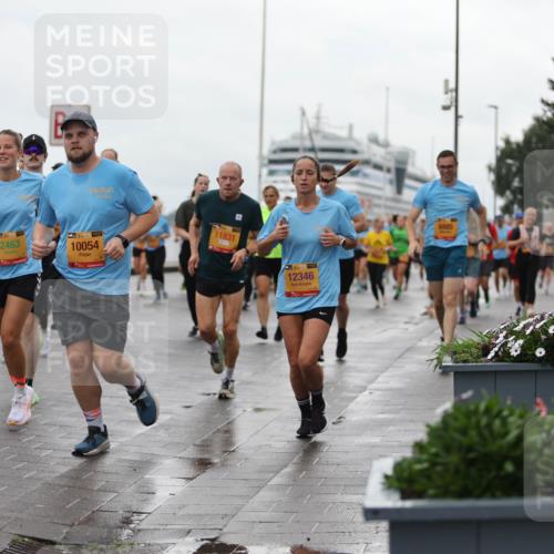13.09.2026 - Kiel Lauf Andreas Tolksdorf http://msf.ph/oto/10404811 13.09.2026 11:05:49 Kiellinie 5556, 11831, 2463, 10054, 4, 394, 12346, 6885 meine-sportfotos.de