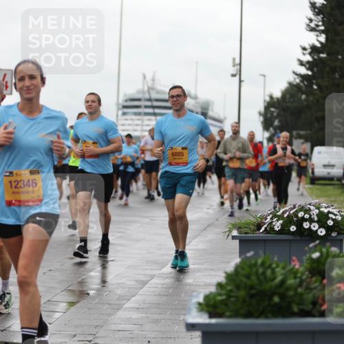 13.09.2026 - Kiel Lauf Andreas Tolksdorf http://msf.ph/oto/10404845 13.09.2026 11:05:50 Kiellinie 610, 63, 1, 394, 12346, 6885 meine-sportfotos.de