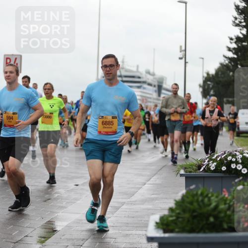 13.09.2026 - Kiel Lauf Andreas Tolksdorf http://msf.ph/oto/10404861 13.09.2026 11:05:51 Kiellinie 38, 594, 13000, 38, 6885 meine-sportfotos.de