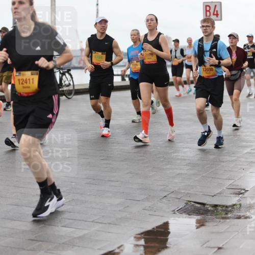 13.09.2026 - Kiel Lauf Andreas Tolksdorf http://msf.ph/oto/10404953 13.09.2026 11:06:09 Kiellinie 3016, 12411, 6784, 30, 2351, 7178, 4, 12030, 9590 meine-sportfotos.de