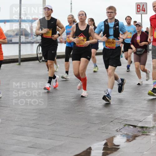 13.09.2026 - Kiel Lauf Andreas Tolksdorf http://msf.ph/oto/10404966 13.09.2026 11:06:10 Kiellinie 3016, 38, 1394, 4, 12030, 9590, 178, 11298 meine-sportfotos.de
