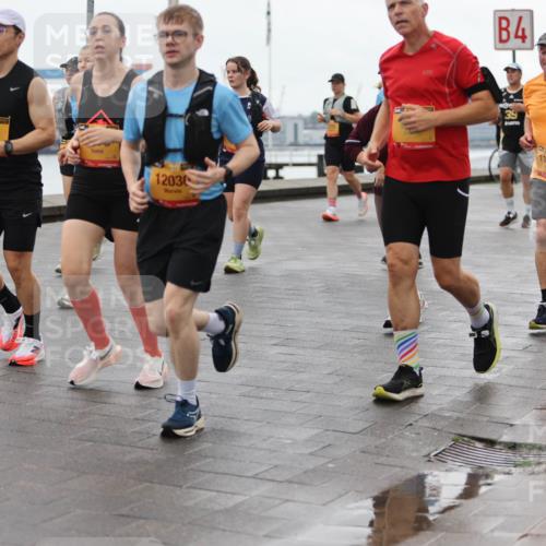13.09.2026 - Kiel Lauf Andreas Tolksdorf http://msf.ph/oto/10404986 13.09.2026 11:06:11 Kiellinie 315, 6784, 1, 12030, 4, 35, 11298 meine-sportfotos.de