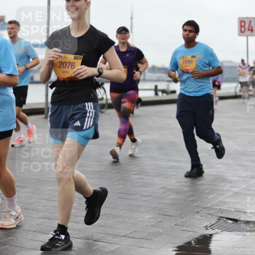 13.09.2026 - Kiel Lauf Andreas Tolksdorf http://msf.ph/oto/10405030 13.09.2026 11:06:15 Kiellinie 1, 387, 6424, 4, 39, 2076, 7890, 4 meine-sportfotos.de