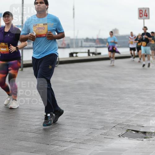 13.09.2026 - Kiel Lauf Andreas Tolksdorf http://msf.ph/oto/10405052 13.09.2026 11:06:16 Kiellinie 10560, 7890, 4 meine-sportfotos.de