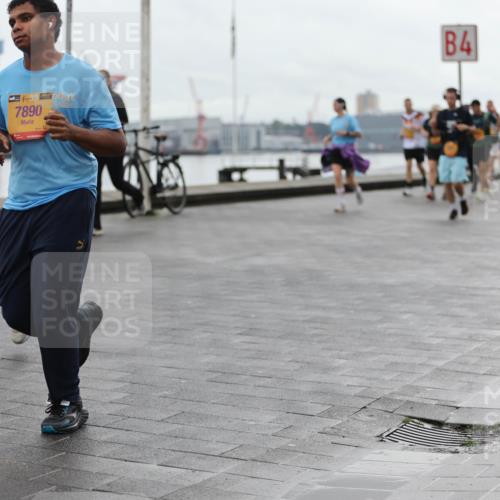 13.09.2026 - Kiel Lauf Andreas Tolksdorf http://msf.ph/oto/10405057 13.09.2026 11:06:16 Kiellinie 39, 10560, 38, 7890, 4 meine-sportfotos.de