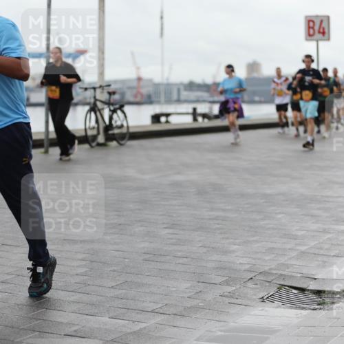 13.09.2026 - Kiel Lauf Andreas Tolksdorf http://msf.ph/oto/10405061 13.09.2026 11:06:16 Kiellinie 10560, 7890, 4 meine-sportfotos.de