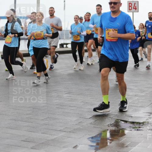 13.09.2026 - Kiel Lauf Andreas Tolksdorf http://msf.ph/oto/10405156 13.09.2026 11:06:22 Kiellinie 9746, 5729, 1742, 9274, 4, 4 meine-sportfotos.de