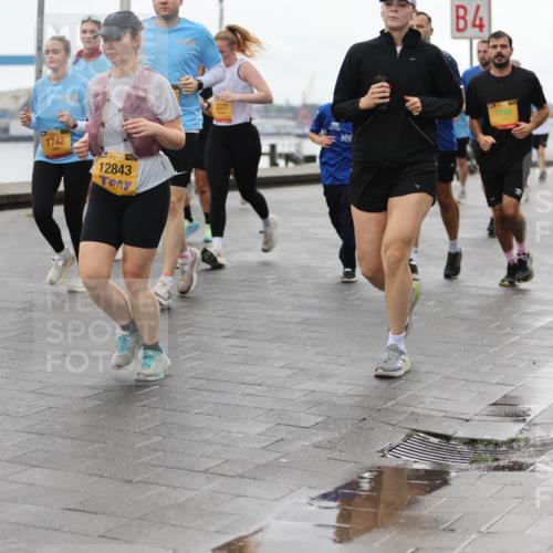 13.09.2026 - Kiel Lauf Andreas Tolksdorf http://msf.ph/oto/10405165 13.09.2026 11:06:24 Kiellinie 6064, 1742, 4, 48, 12843, 2377, 4, 7160, 38, 2969 meine-sportfotos.de