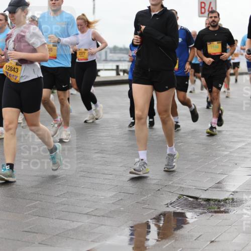 13.09.2026 - Kiel Lauf Andreas Tolksdorf http://msf.ph/oto/10405170 13.09.2026 11:06:24 Kiellinie 12843, 35, 2377, 7160, 2969, 122 meine-sportfotos.de