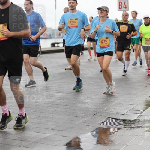 13.09.2026 - Kiel Lauf Andreas Tolksdorf http://msf.ph/oto/10405229 13.09.2026 11:06:27 Kiellinie 716, 38, 7725, 1225, 4, 6473, 4563 meine-sportfotos.de