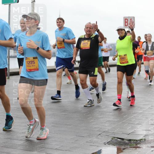 13.09.2026 - Kiel Lauf Andreas Tolksdorf http://msf.ph/oto/10405233 13.09.2026 11:06:28 Kiellinie 7725, 4405, 6473, 139, 1225, 4563 meine-sportfotos.de