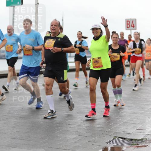 13.09.2026 - Kiel Lauf Andreas Tolksdorf http://msf.ph/oto/10405248 13.09.2026 11:06:28 Kiellinie 38, 225, 11, 39, 1408, 4400, 6473, 38, 4563, 10921, 4 meine-sportfotos.de
