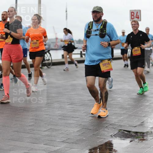 13.09.2026 - Kiel Lauf Andreas Tolksdorf http://msf.ph/oto/10405319 13.09.2026 11:06:32 Kiellinie 3842, 4996, 4, 48, 5919, 10403, 2294 meine-sportfotos.de