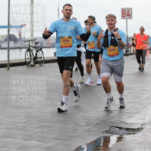 13.09.2026 - Kiel Lauf Andreas Tolksdorf http://msf.ph/oto/10405353 13.09.2026 11:06:35 Kiellinie 39, 2294, 4472, 4, 9393, 38, 12014 meine-sportfotos.de