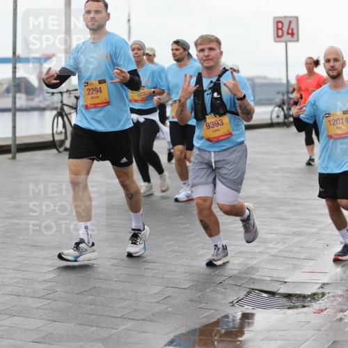 13.09.2026 - Kiel Lauf Andreas Tolksdorf http://msf.ph/oto/10405358 13.09.2026 11:06:35 Kiellinie 49, 2294, 9393, 4, 39, 12014 meine-sportfotos.de