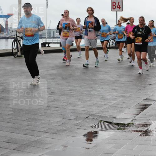 13.09.2026 - Kiel Lauf Andreas Tolksdorf http://msf.ph/oto/10405375 13.09.2026 11:06:49 Kiellinie 39, 10113, 4, 7039, 8077, 6861 meine-sportfotos.de