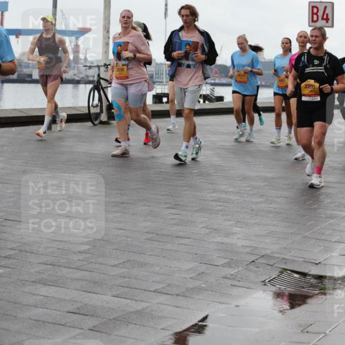 13.09.2026 - Kiel Lauf Andreas Tolksdorf http://msf.ph/oto/10405397 13.09.2026 11:06:50 Kiellinie 7039, 39, 10113, 8077, 6861, 4, 2200, 8239 meine-sportfotos.de
