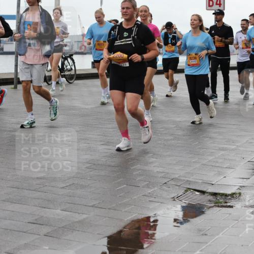 13.09.2026 - Kiel Lauf Andreas Tolksdorf http://msf.ph/oto/10405414 13.09.2026 11:06:51 Kiellinie 7039, 8077, 2200, 6765, 4, 8239, 559 meine-sportfotos.de