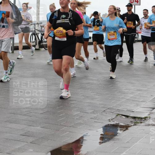 13.09.2026 - Kiel Lauf Andreas Tolksdorf http://msf.ph/oto/10405421 13.09.2026 11:06:52 Kiellinie 7039, 39, 2200, 6765, 8239, 4, 10400, 764, 559 meine-sportfotos.de