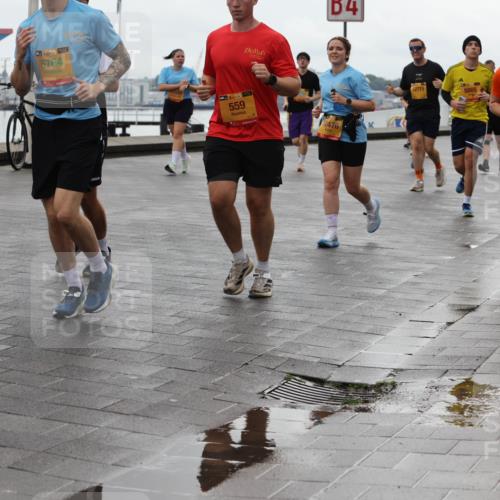 13.09.2026 - Kiel Lauf Andreas Tolksdorf http://msf.ph/oto/10405466 13.09.2026 11:06:55 Kiellinie 11, 39, 10400, 38, 6764, 4, 39, 559, 2476, 12771, 5865, 4, 99, 7370 meine-sportfotos.de