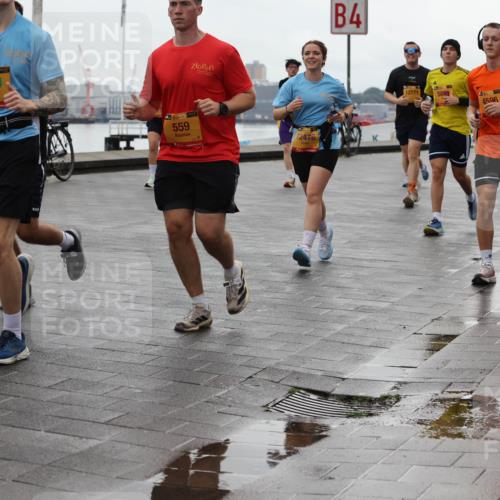 13.09.2026 - Kiel Lauf Andreas Tolksdorf http://msf.ph/oto/10405472 13.09.2026 11:06:55 Kiellinie 38, 6764, 38, 559, 12476, 4, 12771, 58, 4596, 38, 7370 meine-sportfotos.de