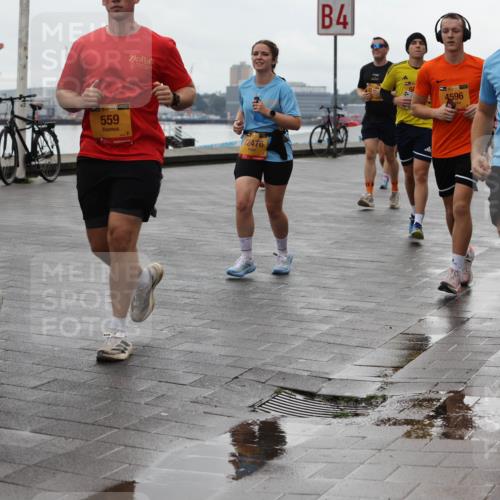 13.09.2026 - Kiel Lauf Andreas Tolksdorf http://msf.ph/oto/10405478 13.09.2026 11:06:55 Kiellinie 4, 397, 559, 12476, 4, 4596, 39, 7370 meine-sportfotos.de