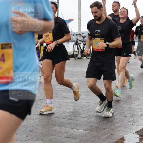 13.09.2026 - Kiel Lauf Andreas Tolksdorf http://msf.ph/oto/10405510 13.09.2026 11:06:59 Kiellinie 6824, 945, 38, 2413, 4, 5783 meine-sportfotos.de