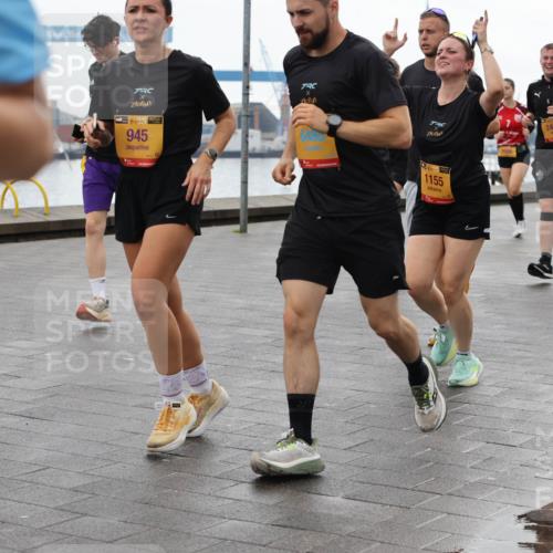 13.09.2026 - Kiel Lauf Andreas Tolksdorf http://msf.ph/oto/10405514 13.09.2026 11:07:00 Kiellinie 38, 945, 39, 1155, 2413, 4, 5783 meine-sportfotos.de