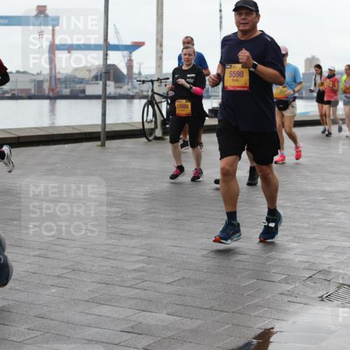 13.09.2026 - Kiel Lauf Andreas Tolksdorf http://msf.ph/oto/10405558 13.09.2026 11:07:03 Kiellinie 33, 2588, 31, 12688, 3, 5598, 4 meine-sportfotos.de